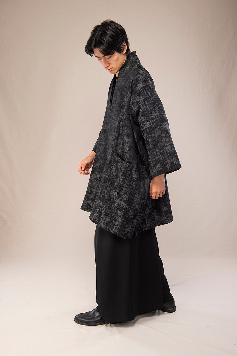 Manteau kimono AKI noir profil poche