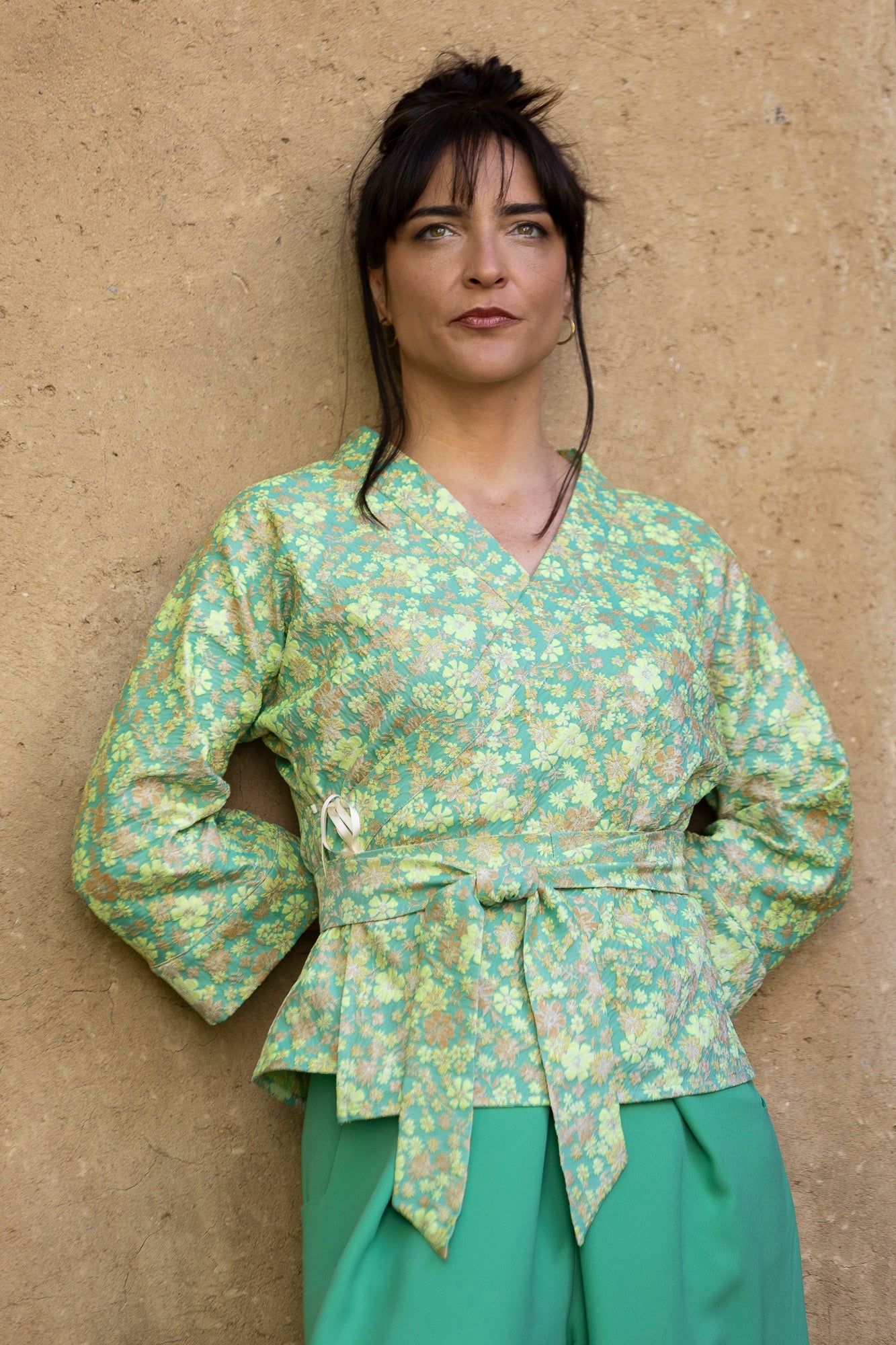 Kimono KOYO femme vert — motif floral japonisant jacquard, fabriqué en France — Catherine Valentin