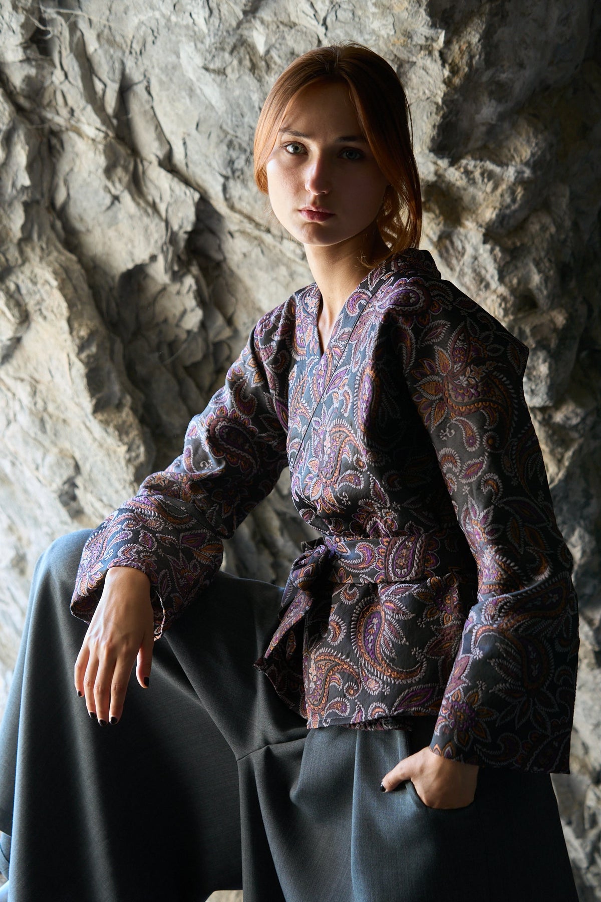 Kimono NAISHO motif cachemire pourpre - CATHERINE VALENTIN