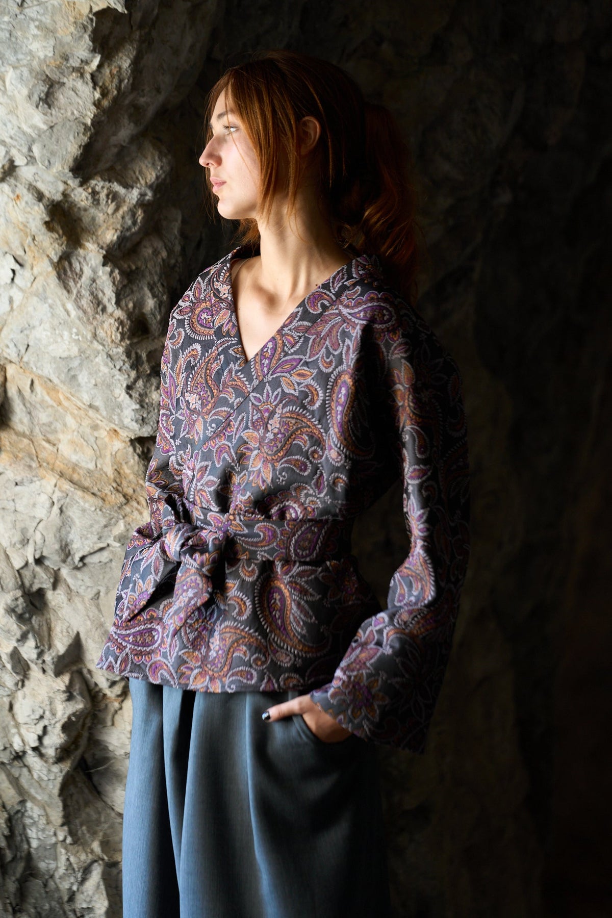 Kimono NAISHO motif cachemire pourpre - CATHERINE VALENTIN