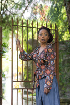 Kimono OKU marron/orange fleurs - CATHERINE VALENTIN