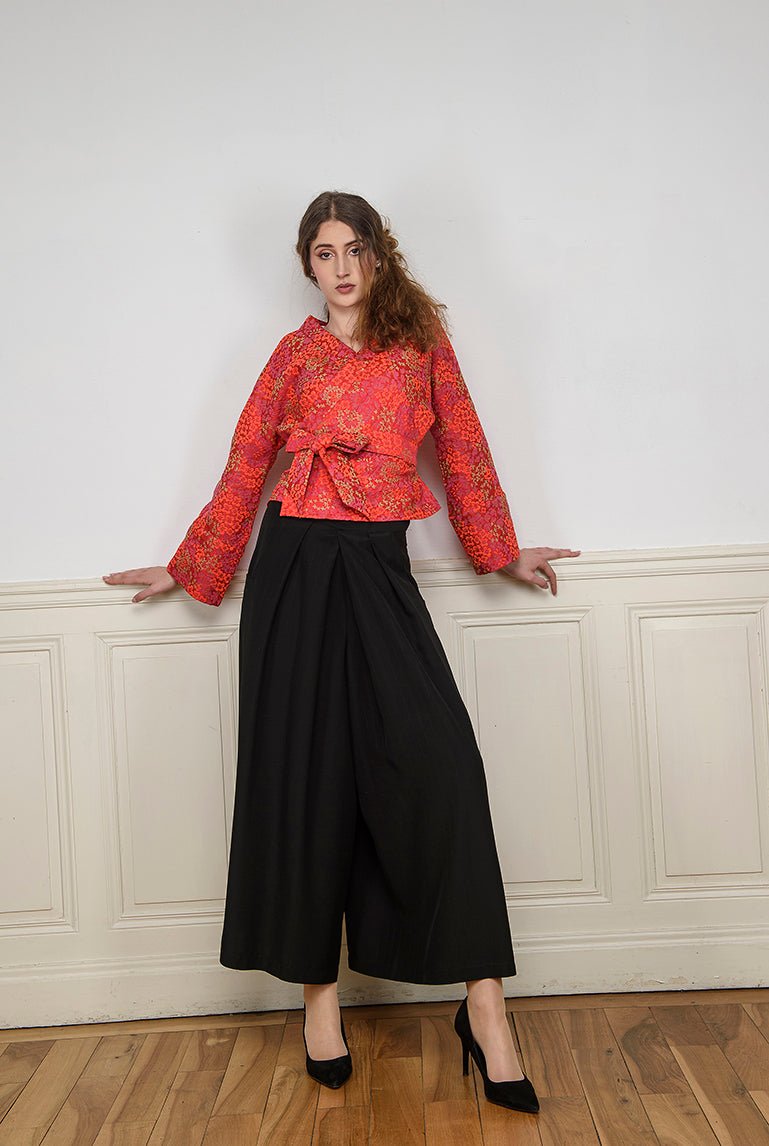 KIMONOS réversibles pour femmes CATHERINE VALENTIN coupe et couture artisanale en France avec des textiles jacquards exclusifs