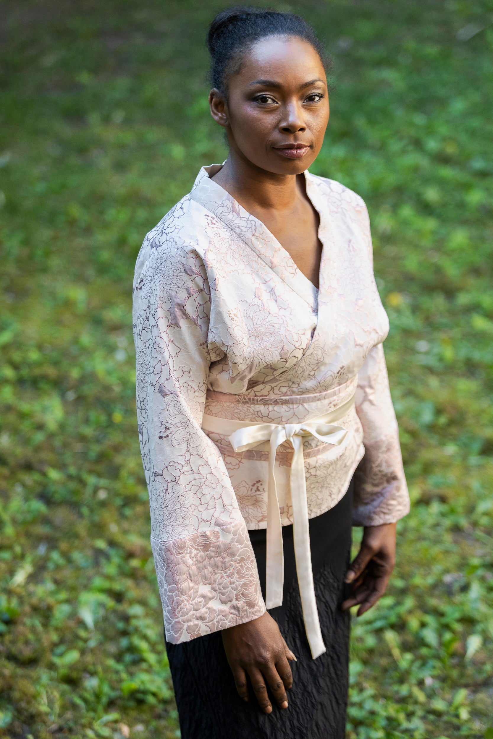 Kimono SAKURA fleur rose et blanc - CATHERINE VALENTIN