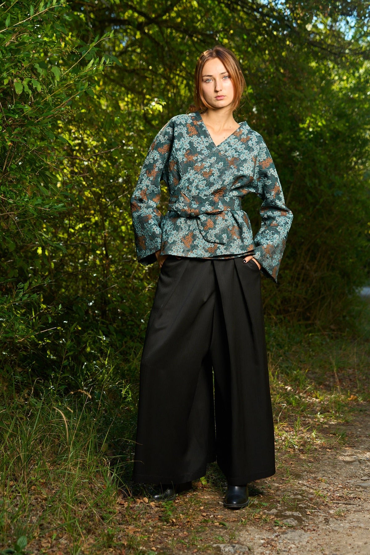 Pantalon hakama KURO noir satiné chevron - CATHERINE VALENTIN